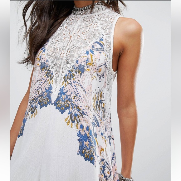 Free People flowy slip dress with lace neck. Worn once. Excellent condition - Picture 3 of 9